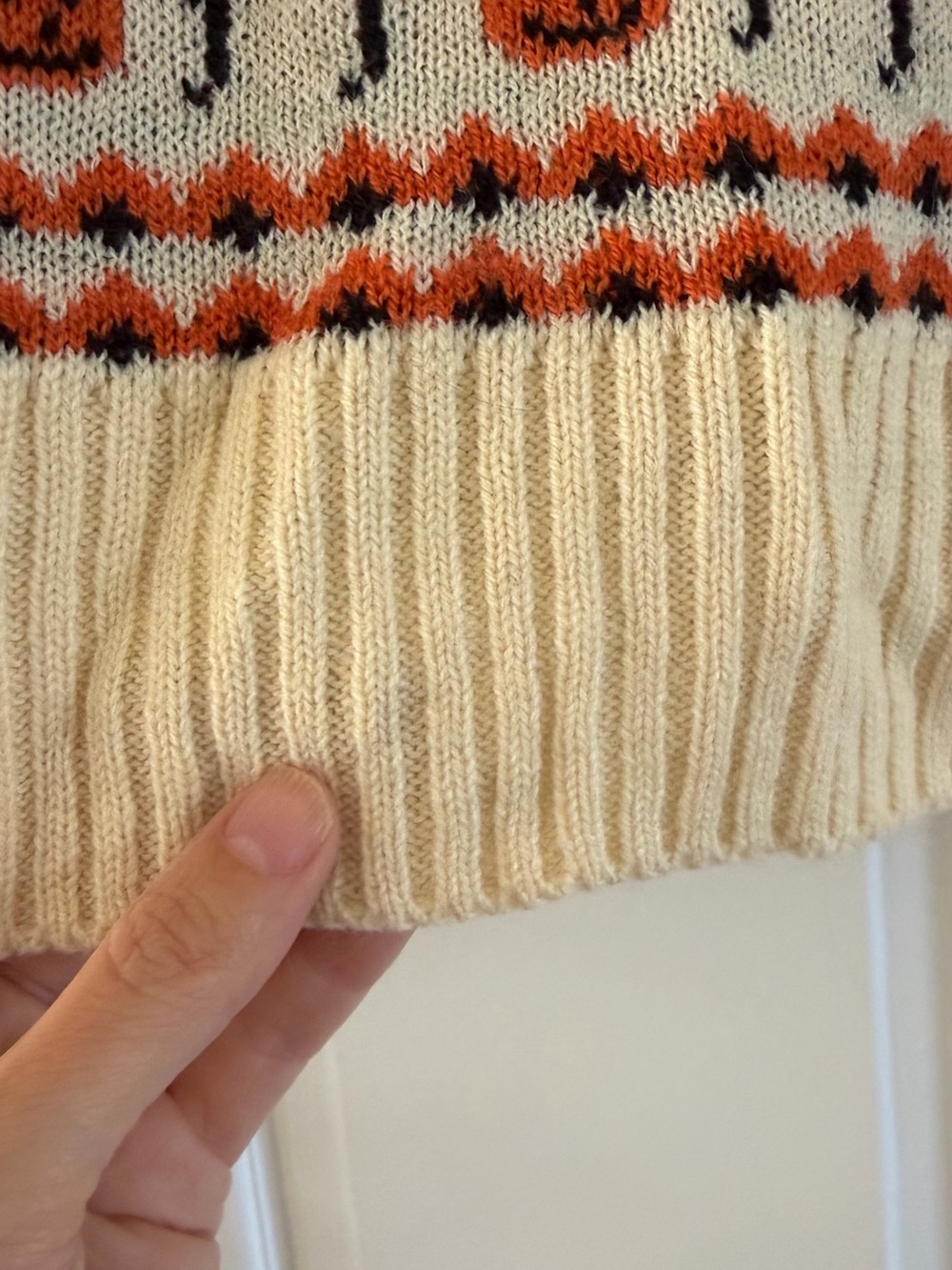 KJP The Scaredy Cat Sweater - Picture 7 of 8